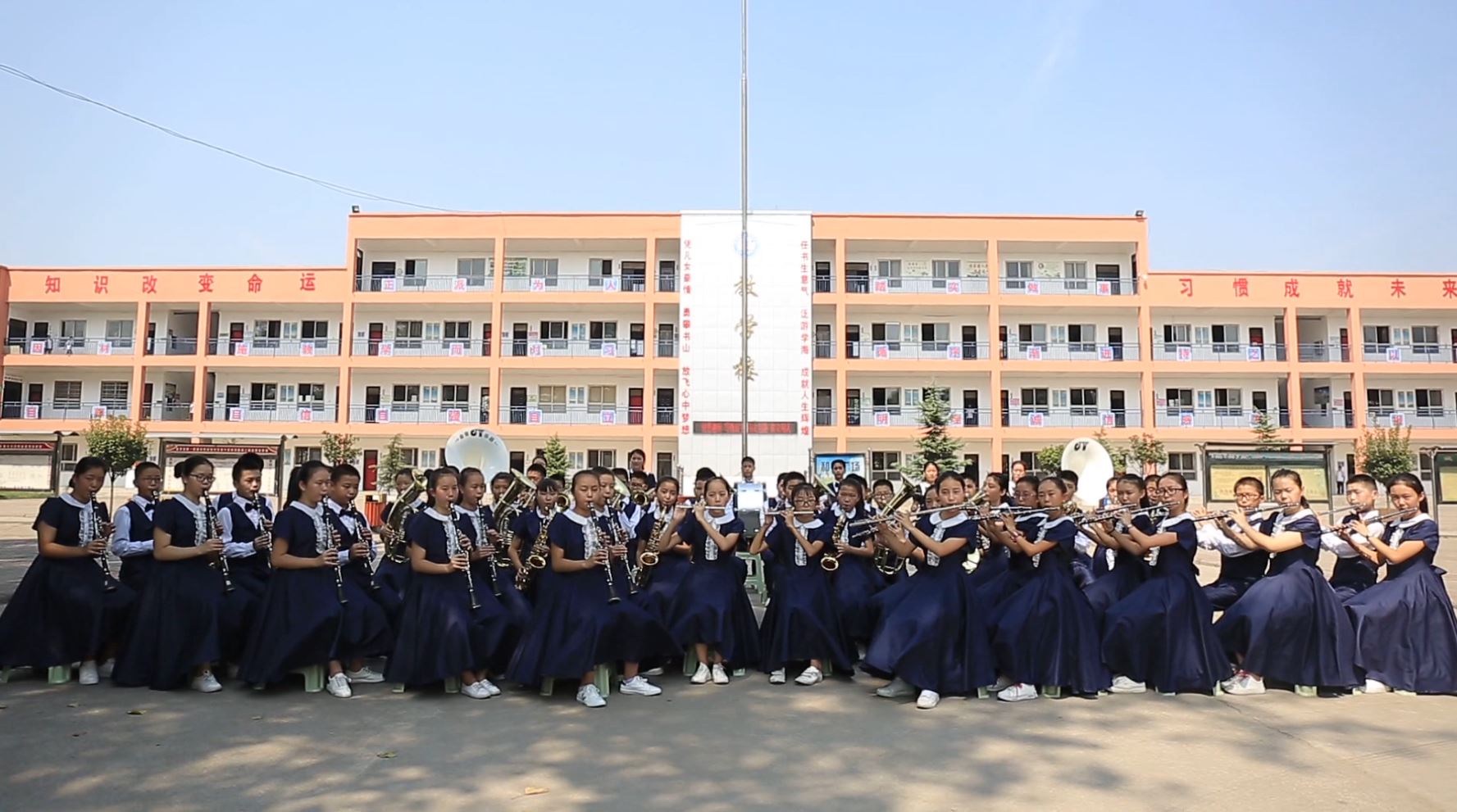 //www.3jjedu.com/d/file/35175092.jpg